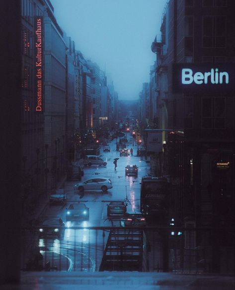 Berlin Germany City, Berlin Aesthetic, Berlin Photography, Berlin Street, Berlin City, Beautiful Paris, The Bard, Lo Fi, Night Aesthetic