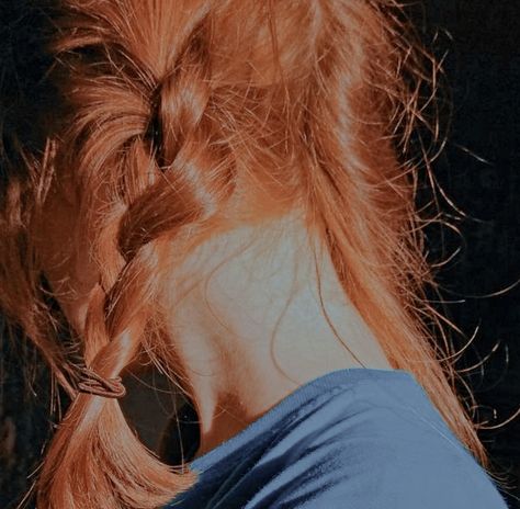 max mayfield aesthetic stranger things faceless ginger red hair hairstyle Max Mayfield Aesthetic, Ginger Hair Girl, Rachel Elizabeth Dare, Max Mayfield, The Queen's Gambit, Ginger Girls, Stranger Things Aesthetic, Redhead Girl, Natasha Romanoff