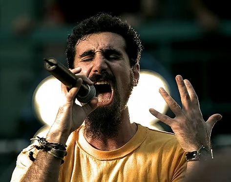 System Of A Down Pfp, Serj Tankian 90s, System Of A Down Wallpaper Pc, System Of A Down Wallpapers, Soad System Of A Down Funny, System Of A Down Serj Tankian, System Of The Down Meme, Serj Tankian, Sausage Party