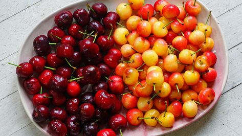 Fresh Cherry Pie, Cherry Types, Types Of Cherries, Black Cherry Tree, Montmorency Cherry, Rainier Cherries, Bing Cherries, Fresh Cherry, In The Summertime