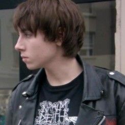 Rich Skins, Skin Aesthetics, Julian Casablancas, Skins Uk, Elegant Man, Pretty Men, Face Claims, Actors, Film