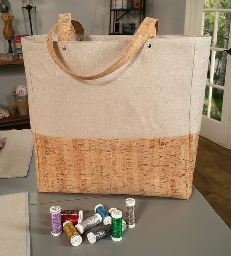 Cork Tote Pattern using Metallic Cork + Tips for Metallic Thread - Sulky Diy Cork, Cork Purse, Cork Handbag, Tote Tutorial, Cork Bag, Brother Embroidery, Bag Pattern Free, Purse Hardware, Sew Easy