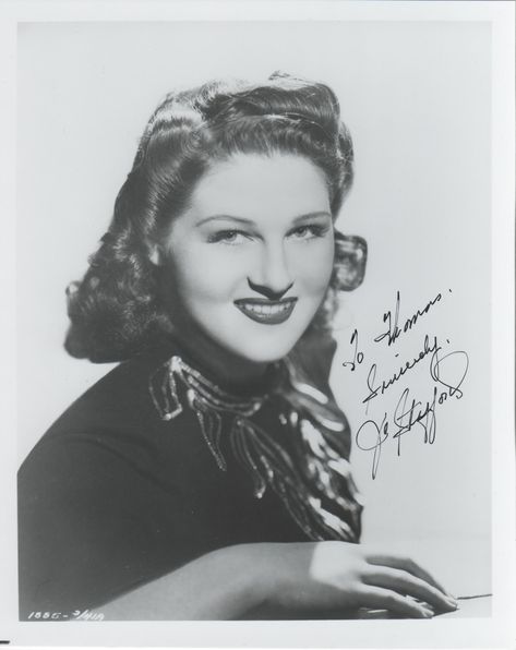 Jo Stafford | One of the greatest singers of the 40's and 50… | moviemag47 | Flickr Audrey Williams, Connie Francis, Patsy Cline, Merle Haggard, Hank Williams, Country Music Artists, Country Music Stars, Celebrity List, Country Music Singers