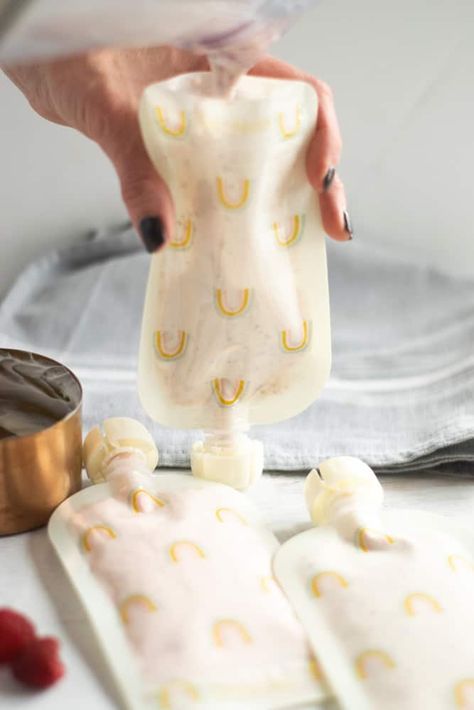 pouring homemade yogurt from blender into diy yogurt pouch, Diy Yogurt Pouches, Healthy Greek Yogurt Smoothie, Yogurt Smoothie Recipes, Strawberry Banana Yogurt Smoothie, Greek Yogurt Smoothie Recipes, Coffee Smoothie Healthy, Workout Smoothie Recipes, Blueberry Spinach Smoothie, Banana Yogurt Smoothie