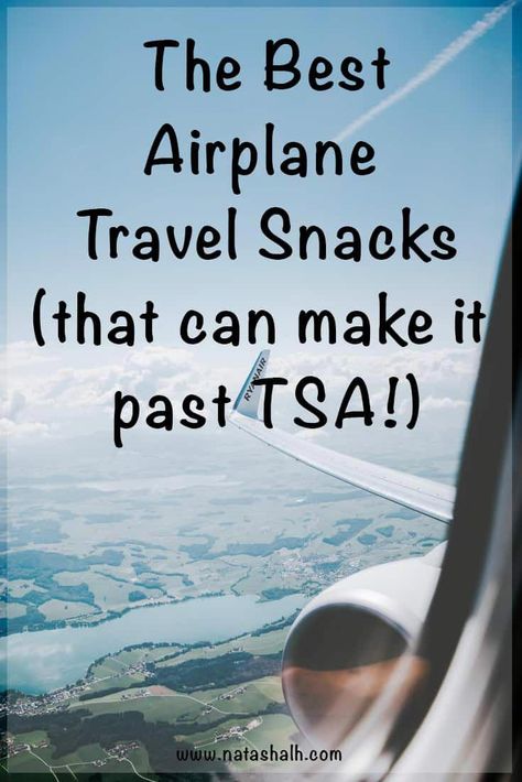 Discover the best travel snacks for airplanes that will make it past the TSA! Cold, hot, and room temperature travel snack ideas. #travelpacking Best Travel Snacks, Travel Snack Ideas, Plane Snacks, Airplane Snacks, Best Airplane, Packing Travel, Road Trip Snacks, Travel Snacks, Packing Ideas