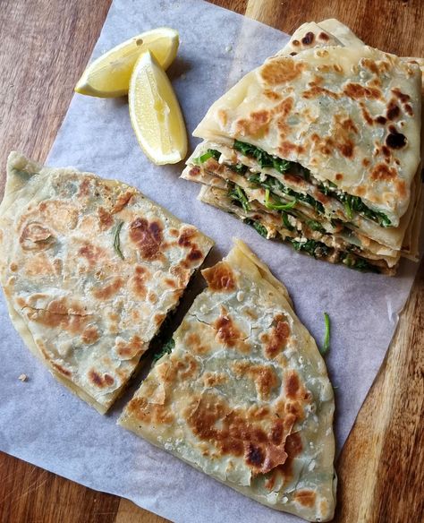 Gozleme Recipe, Spinach Bread, Spinach Cheese, Flatbread Recipes, Flat Bread, Spinach Recipes, Spinach And Cheese, Spinach And Feta, Turkish Recipes