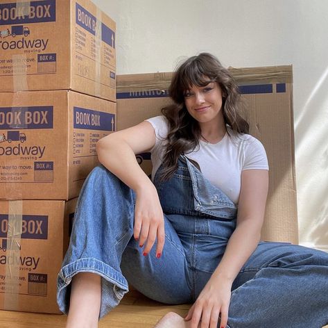 @sixtinerouyre on instagram - “wish I.could say this will be my last move for a long time but we all know that's probably not true & so in the mean time I'll keep using the incredible team at @roadwaymoving use my code sixtine10 for 10% off local moves and 5% off long distance moves” Mid Size Face Claim, Overalls On Curvy, Midsize Model Aesthetic, Midsize Photoshoot, Midsize Haircut, Midsize Insta Poses, Cottage Core Midsize, Ig Inspo Pics Mid Size, Mid Size Summer Outfits