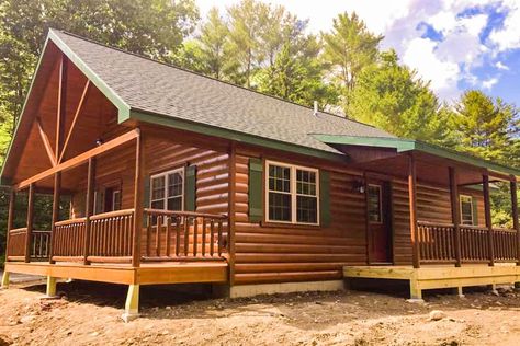 a settler log cabin for sale built by zook cabins Wood Cabin Design, Zook Cabins, Log Cabin Mobile Homes, Cabin Quote, Small Rustic Cabin, Crochet Hangers, Prefab Log Cabins, Pre Built Cabins, Modular Log Cabin