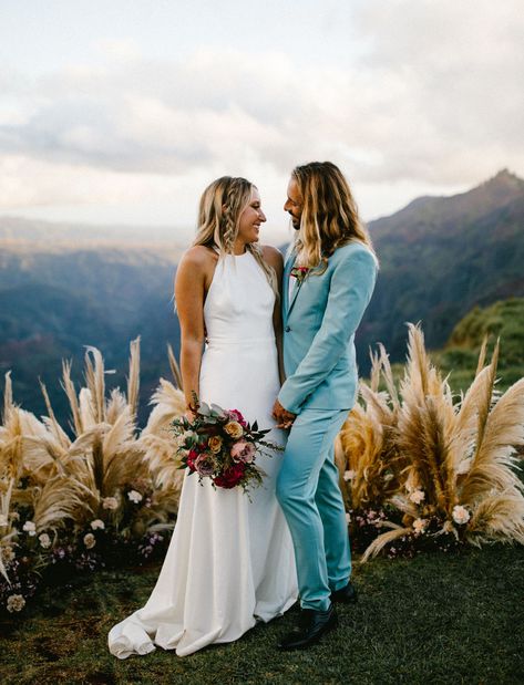 Wondering if you should plan a vow renewal? If you take one look at this gorgeous, bohemian vow renewal in Kauai, we know you'll say yes! Colorful florals, pampas grass, beachy decor details and incredible views await! #gws #greenweddingshoes #kauai #elope #vowrenewal #elopement Canyon Elopement, Kauai Travel, Honeymoon Inspiration, Big Island Wedding, Groom Fashion, Fashion Bride, Colorful Florals, Waimea Canyon, Hawaii Destination Wedding