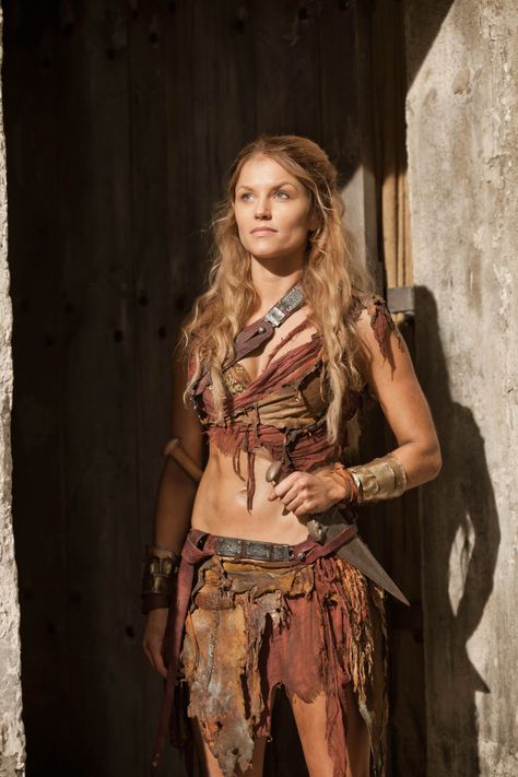 Ellen Hollman, Barbarian Costume, Spartacus Blood And Sand, Barbarian Woman, Viking Costume, Warrior Girl, Viking Warrior, Fantasy Costumes, Warrior Princess