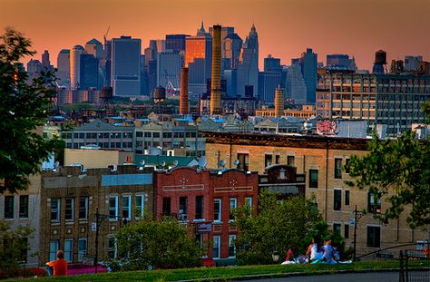 Sunset Park, Brooklyn by Barry Yanowitz, via Flickr The Bowery Boys, Brooklyn Girl, Nyc Neighborhoods, Places In Usa, Nyc Park, Picnic Spot, New York City Travel, Brooklyn New York, Nice View