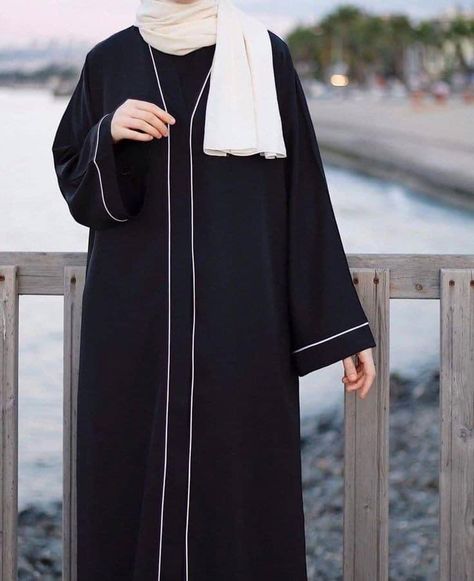 Simple Naqab Design Black, Abaya Designs Latest Black, Black Abaya Designs Simple, Hijab Fashion Aesthetic, Halal Outfits, Simple Abaya Designs, Latest Abaya Designs, Burqa Designs, Black Abaya Designs