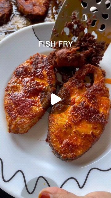 Fish Fry Bengali, Bangda Fish Fry, Masala Fish Recipes, Masala Fish Fry, Bengali Fish Curry, Fish Masala, Fish Fry Recipe, Masala Fish, Food Reels