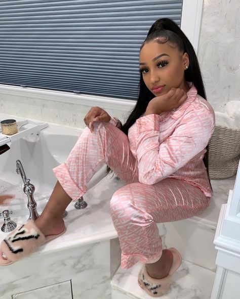 ELLABANDS'👑 on Instagram: “I ran out of captions ,y’all got any?😭 #AD pj’s @fashionnova ✨” Slay By Ella, Pink Pajamas Aesthetic, Of Captions, Pajamas Aesthetic, Pink Pajamas, Pajamas, On Instagram, Instagram