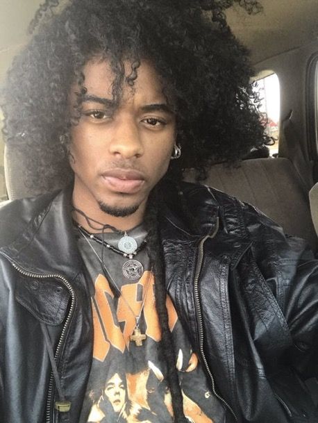 Afro Goth Men, Mordecai Lullaby, Afro Goth, Hobie Brown, Curly Hair Fade, Sally Man, Afro Punk Fashion, Punk Men, Goth Guys