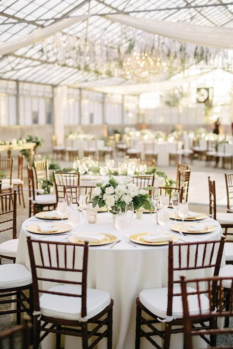 White Weddings Reception, Fun Wedding Decor, Wedding Reception Ideas, Elegant Wedding Reception, Beautiful Wedding Decorations, Reception Inspiration, Greenhouse Wedding, Wedding Floral Centerpieces, Wedding Reception Inspiration