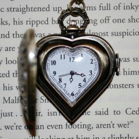 Heart clock locket<3 Clock Locket, Heart Shaped Watch, Locket Tattoos, Watch Tattoo Design, Watch Locket, Clock Necklace, Occult Clothing, Mermaid Artwork, Watch Pendant