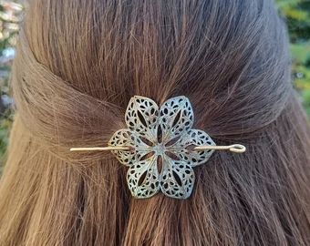 Atlargeagain - Etsy Netherlands Vintage Hair Clips, Shawl Pin, Vintage Hair Accessories, Flower Hair Pin, Vintage Hair, Dream Hair, Hair Pin, Flower Hair, Vintage Hairstyles