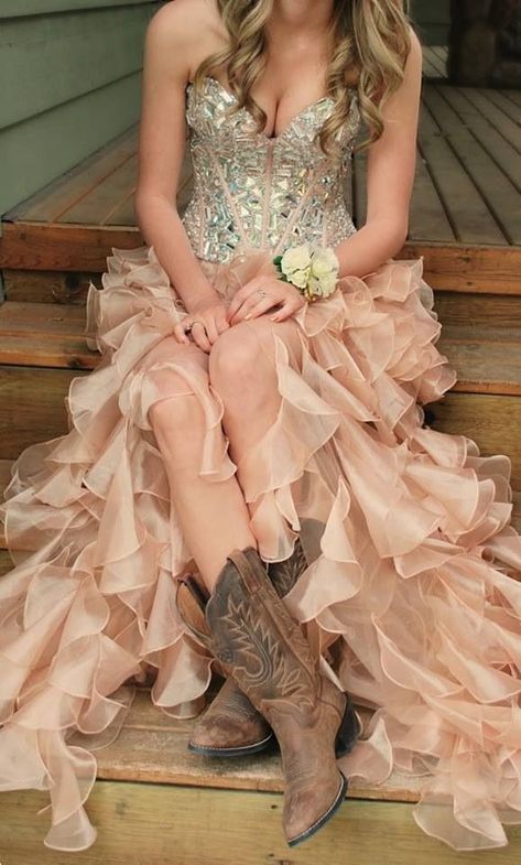 Cowboy Formal, Dresses With Cowboy Boots, High Low Prom Dresses, Cheap Evening Dresses, Prom Dress Stores, Sweetheart Prom Dress, Pink Prom, Beaded Prom Dress, Dresses To Wear