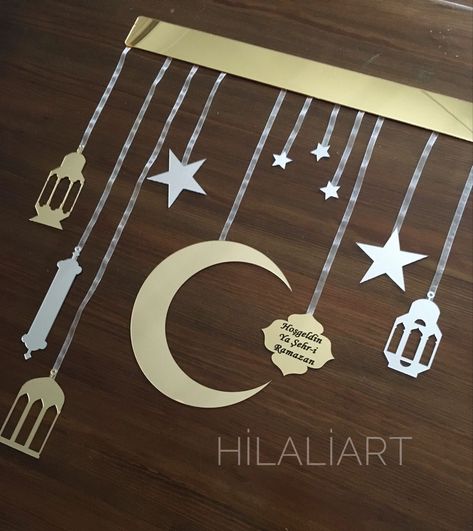 Ramadan Crafts Decorations, Diy Eid Decorations, Decoraciones Ramadan, Eid Mubarak Decoration, Eid Decor, Islamic Kids Activities, Ramadan Kids, Ramadan Decor, Ramadan Kareem Decoration