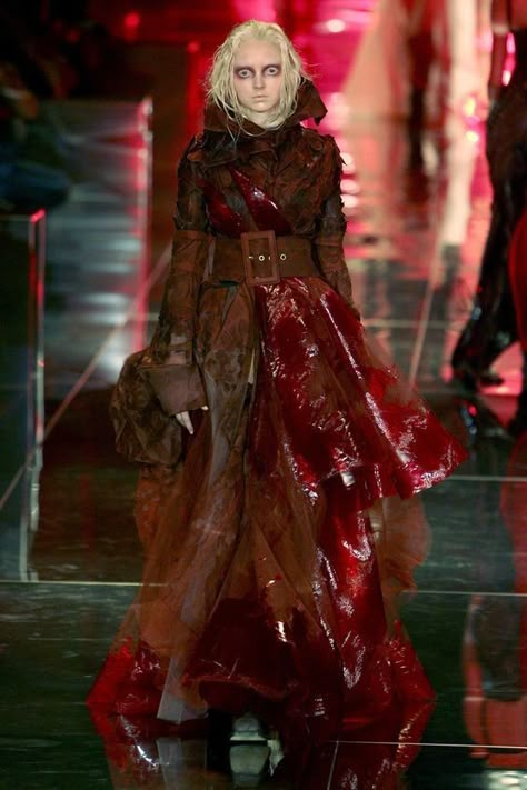 Galliano Couture, Galliano Dior, 2006 Runway, Christian Dior Couture, Dior Fashion, Dior Couture, John Galliano, Couture Fashion, Runway Fashion