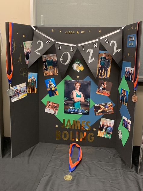 Senior Poster Board Ideas Wrestling, Wrestling Senior Board, Senior Night Posters Wrestling, Wrestling Senior Night Ideas Poster, Wrestling Senior Night Ideas, Graduation Party Picture Display, Tri Fold Poster Board, Trifold Board, Poster Board Ideas