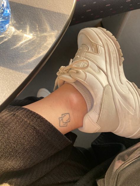 Tattoo of 2 ravioli on an ankle. Ravioli Tattoo, Riley Tattoo, Travel Tattoos, Family Tattoo, Weird Tattoos, Family Tattoos, Painted Letters, Tattoo Inspo, Travel Tattoo