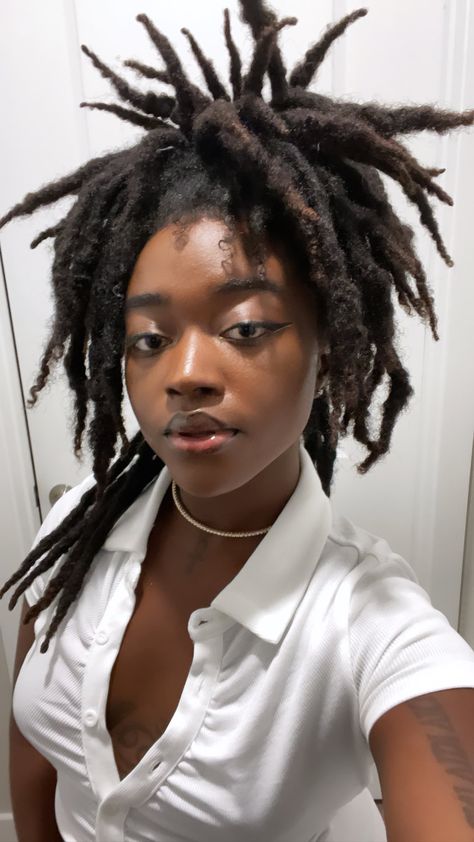 Freeform Locs Women, Freeform Locs, Beautiful Locs, Beautiful Dreadlocks, Dreadlock Styles, Dreadlock Hairstyles, Locs Hairstyles, Hair Reference, Hair Journey