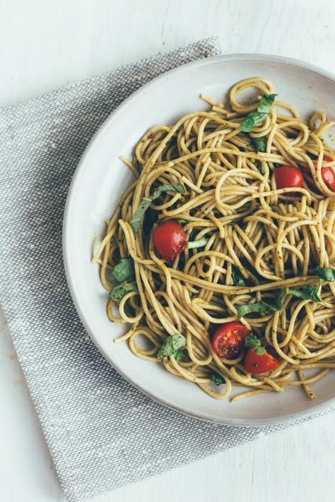 whole wheat pasta with balsamic-spinach-basil dressing - The Vanilla Bean Blog Vanilla Bean Blog, Pasta Alfredo, Whole Wheat Spaghetti, Wheat Pasta, Whole Wheat Pasta, Fettuccine Alfredo, Minestrone, Linguine, Whole Wheat