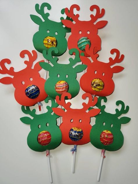 Christmas Reindeer Lollipop Holder, End Of Year Class Gift, Kids Class Gift, Reindeer Lollipop Holder, Chuppa Chup Holder, Lollipop Holder Reindeer Lollipop Holder, Reindeer Lollipop, Christmas Lollipop Holder, Class Christmas Gifts, Lollipop Holder, Shower Favors Baby, Christmas Lollipops, Gender Reveal Party Decorations, Kids Class