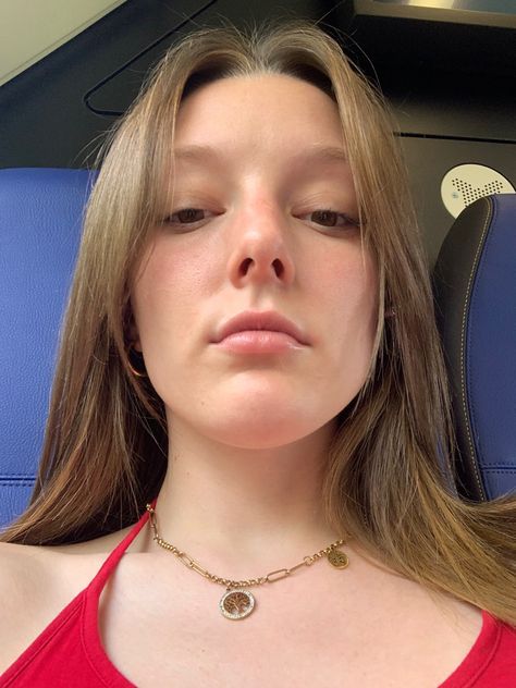 Close up photo idea while sitting on the train. #trains #photo #selfietime #photoidea Close Up Photo, On The Train, Selfie Time, Close Up Photos, Photo Idea, The Train, Train Station, Close Up, Train