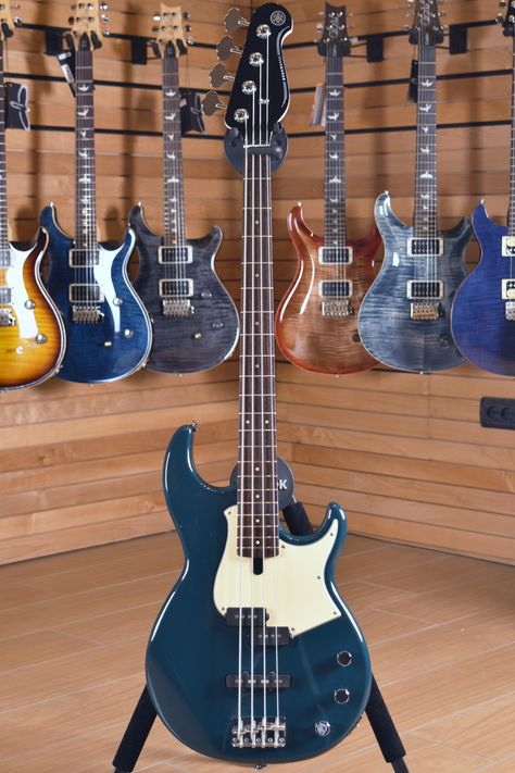 Yamaha BB434 - Teal Blue Yamaha Bass Guitar, Yamaha Bass, All About That Bass, Guitar Obsession, Double Bass, Guitar Art, Bass Guitars, Music Centers, Custom Guitars