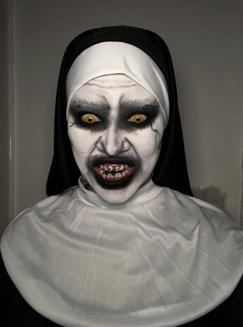 Scary Nun Makeup, Haunted House Makeup, Nun Halloween, Spooky Makeup, Creative Halloween Makeup, Halloweenský Makeup, Holloween Makeup, Makeup Scary, The Nun