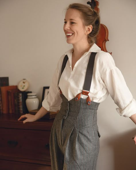 Outfits With Suspenders, Office Vibes, Heart Costume, Classic Clothes, 2024 Outfits, Bear With Me, Suspenders For Women, Have A Lovely Day, Hippie Style Clothing