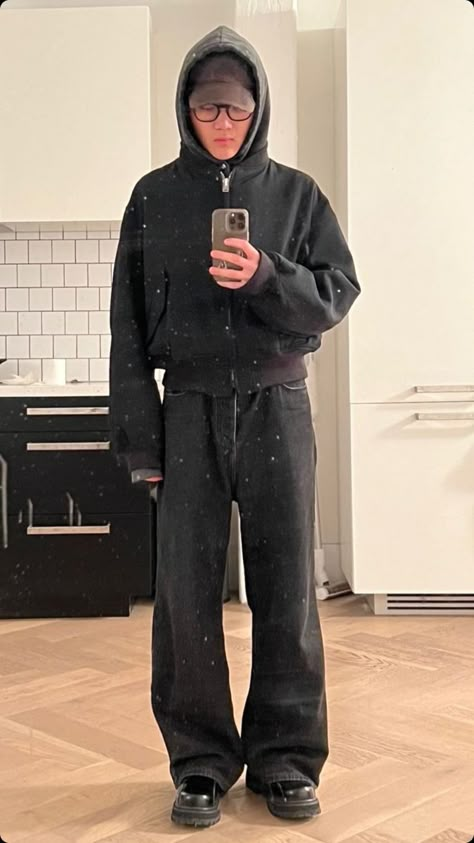 Comme Des Garcons Outfit, Avant Garde Outfit, Experimental Fashion, Post Archive Faction, Minimal Streetwear, Core Fashion, Boho Street Style, Black Outfit Men, Techwear Fashion