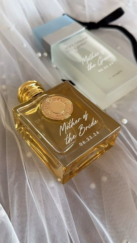 Customize a perfume for mom! 💗 #weddingsignage #motherofthebride #weddingartist #engravedgifts #motherofthegroom #weddingdaydetails… | Instagram Mother Of The Bride Perfume, Engraving Bottle, Cullen Wedding, Wedding Gifts For Mom, Mob Gift, Perfume Engraving, Engraved Perfume, Wedding Gift For Mom, Wedding Perfume