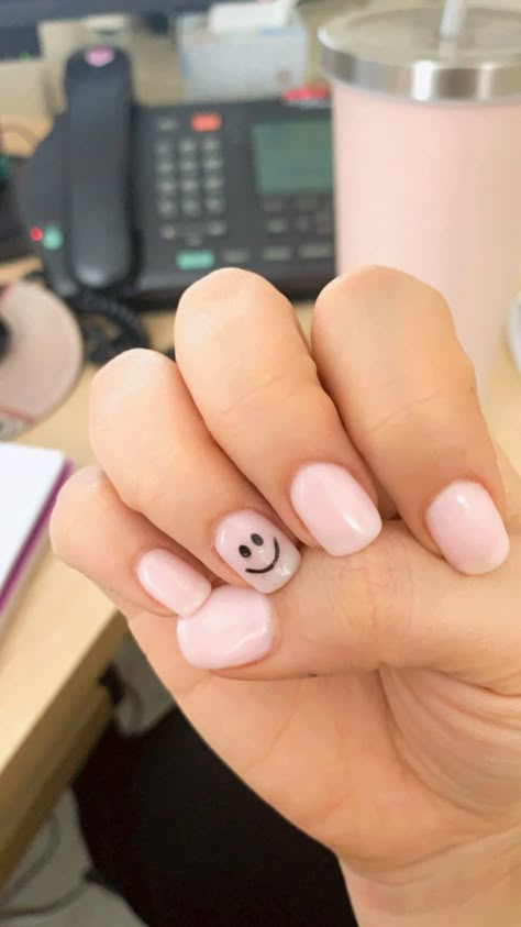 Manicure With Smiley Face, Smiley Face Manicure, Nail With Smiley Face, Smiley Face On Nails, Simple Smiley Face Nails, Smily Face Nail Design, X Eyes Smiley Face Nails, Smiley Manicure, Nail Smiley Face