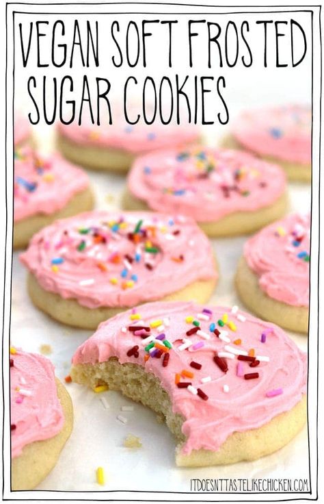 Vegan Soft Frosted Sugar Cookies: pillowy soft, cakey, frosted cookies- they are almost like the top of a cupcake that got smushed into a cookie complete with frosting and sprinkles! Decorate them for any occasion, birthdays, Christmas, Halloween, Thanksgiving, Valentine's day, weddings, baby showers. Egg free, dairy free, and pretty easy to make! #itdoesnttastelikechicken #veganrecipes #vegandesserts #vegancookies Soft Frosted Sugar Cookies, Frosted Sugar Cookies, Frosted Cookies, Cheesecake Vegan, Mug Cakes, Vegan Cookies Recipes, Dessert Simple, Desserts Vegan, Sugar Cookie Frosting