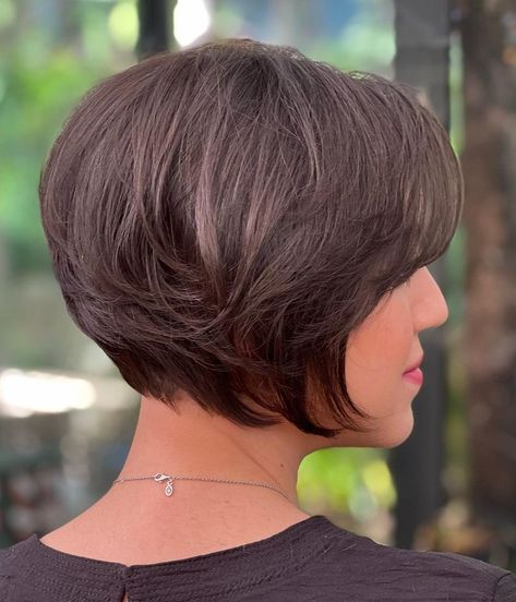 Super Short Stacked Bob, Short Stacked Bob, Stacked Bob Haircuts, Short Stacked Bob Hairstyles, Short Stacked Bob Haircuts, Bob Ideas, Short Stacked Bobs, Pixie Bob Hairstyles, Stacked Bobs