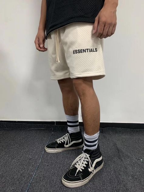 Vans Sk8 Hi Outfit Men Shorts, High Top Vans Outfit Men, Vans Gym Outfit, Vans Gym, Van High Tops Outfit, Beige Shorts Outfit, Vans Sk8 Hi Outfit, High Top Vans Outfit, Sk8 Hi Outfit