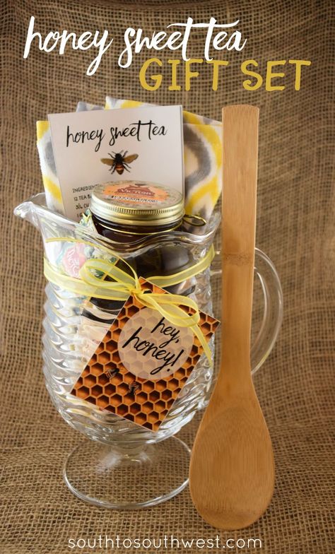 Honey Gift Basket, Diy Honey, Honey Gift, Shower Hostess Gifts, Perfect Gift Basket, Birthday Present For Husband, Present For Husband, Honey Diy, Volunteer Gifts