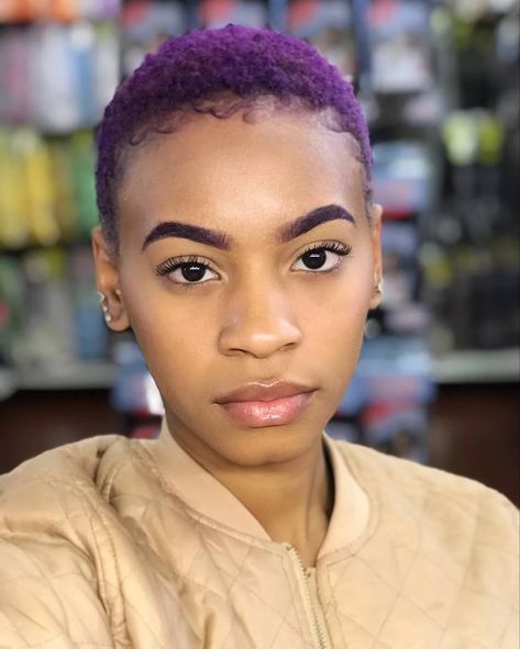 Shaved Head Styles, Girls Hair Style, Black Girls Hair, Hair Styles Natural, Girl Hair Styles, Curled Pixie, Short Hair Blue, Short Dyed Hair, Short Hair Designs