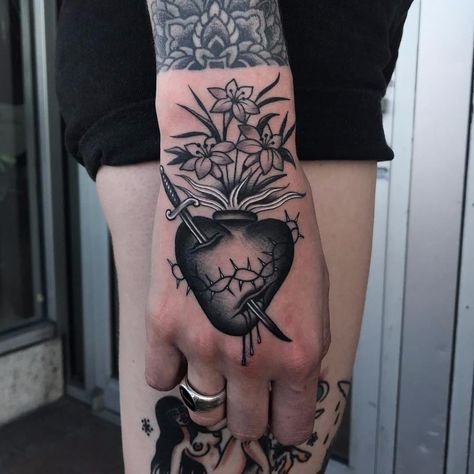 Kneck Tattoos, Heart Hand Tattoo, Traditional Sacred Heart, Sacred Heart Tattoo, Pair Tattoos, Traditional Heart Tattoos, Sacred Heart Tattoos, Hand Tats, Religious Tattoos