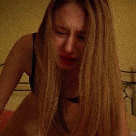 ⛧ zoe benson (taissa farmiga) american horror story icon ⛧ Tassia Farmiga, American Horror Story Funny, Zoe Benson, Violet Harmon, Story Icon, Tate And Violet, Taissa Farmiga, Wicked Game, Dark Photography