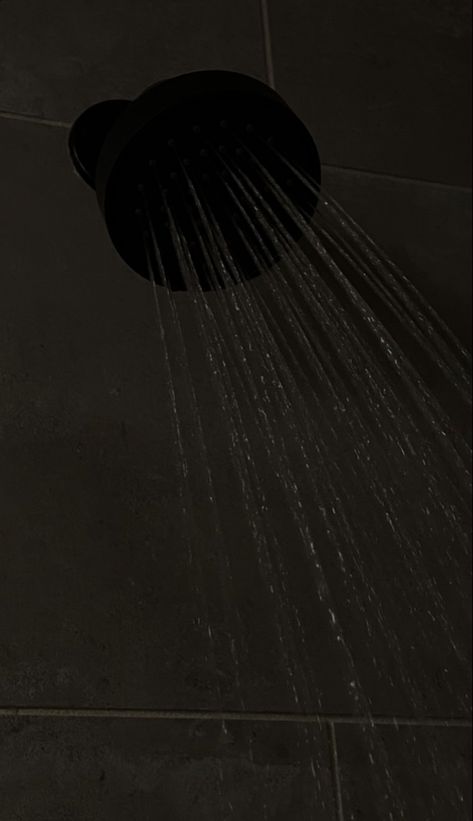 Shower Aesthetic Dark, Cold Shower Aesthetic, In The Dark Aesthetic, Shower Black And White, The Dark Aesthetic, Shower Aesthetic, Xavi Simons, Shower Black, Dark Theme