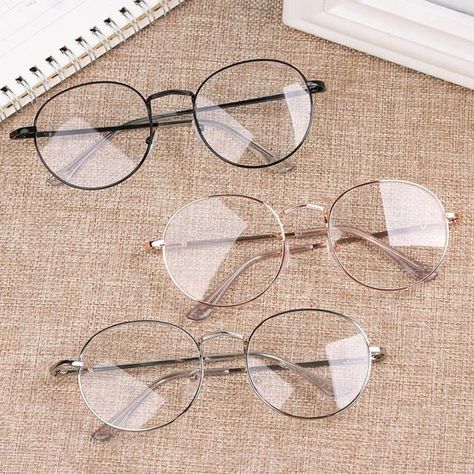 Spectacles Women, Oversized Glasses Frames, Cute Glasses Frames, Yurt Dışı, Glasses Frames Trendy, Fancy Glasses, Glasses Trends, Womens Glasses Frames, Kacamata Fashion