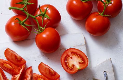 Leftover Tomatoes What To Do With, Leftover Tomatoes, Roma Tomato Recipes, Sprouting Sweet Potatoes, Halloween Birthdays, Leafy Salad, Bear Recipes, Tesco Real Food, Beefsteak Tomato