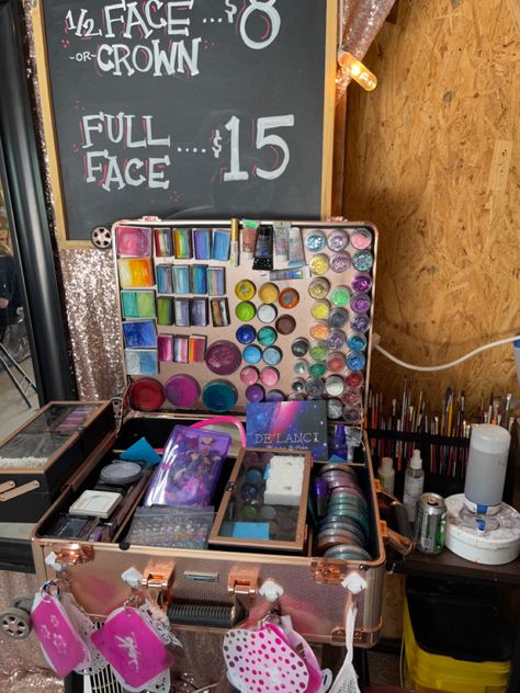 Face Painting Word Board, Face Painting Setup, Face Paint Booth Set Up, Face Painting Booth Ideas, Face Painting Set Up Ideas, Face Paint Set Up, Face Paint Station, Face Paint Booth, Makeup Booth