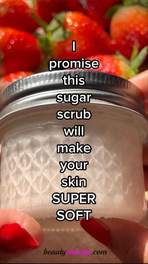 Strawberry Scrub, Diy Sugar Scrubs, Diy Body Scrub Recipes, Body Scrub Recipe, Magnesium Benefits, Diy Body Scrub, Diy Skin Care Recipes, Sugar Scrub Diy, Diy Body Care