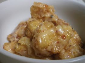 Backup: Fabulous Sweet Coconut Chicken Chinese Coconut Chicken, Coconut Chicken Recipe, Creamy Coconut Chicken, Chinese Buffet, Coconut Muffins, Almond Chicken, Poultry Dishes, Coconut Chicken, Chicken And Shrimp